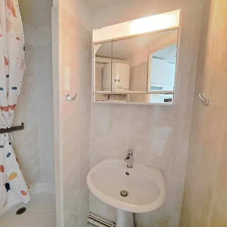 Acces Direct Plage! T2 Mezzanine Avec Terrasse Et Parking Prive - Fr-1-326-833 Marseillan (Herault)