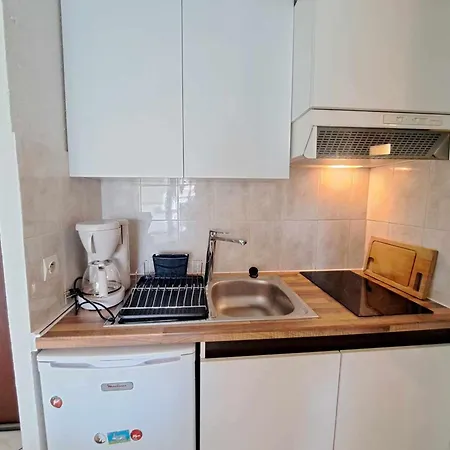 Apartment Acces Direct Plage! T2 Mezzanine Avec Terrasse Et Parking Prive - Fr-1-326-833 Marseillan (Herault)